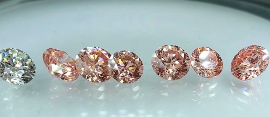 Single crystal CVD diamond grown by Carat Systems